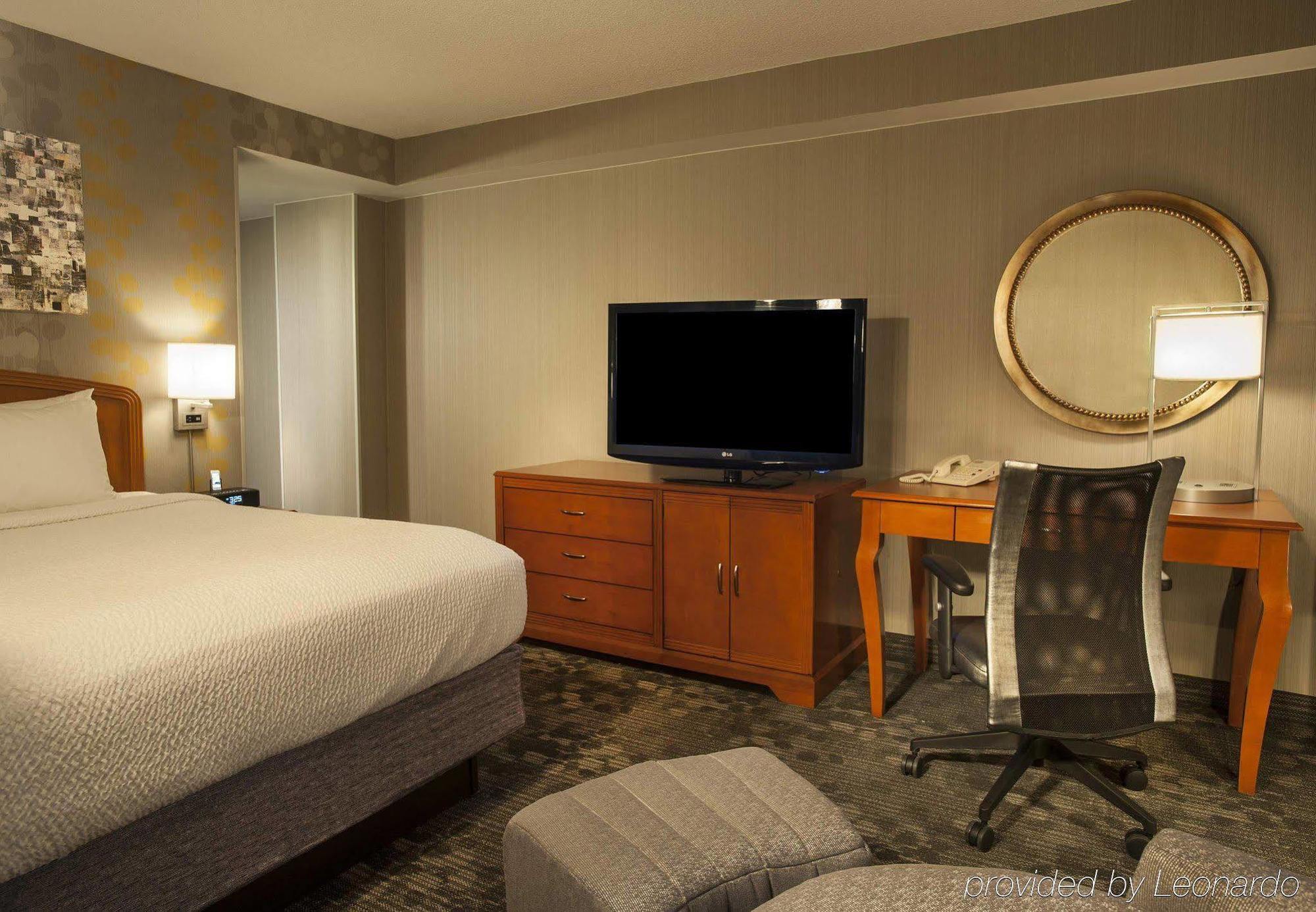 Hotel Courtyard By Marriott Tysons Mclean Tysons Corner Exterior foto